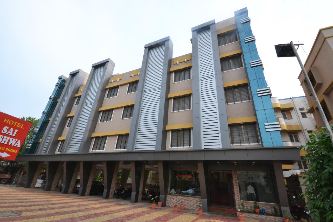 Hotel Yogiraj 舍地 外观 照片